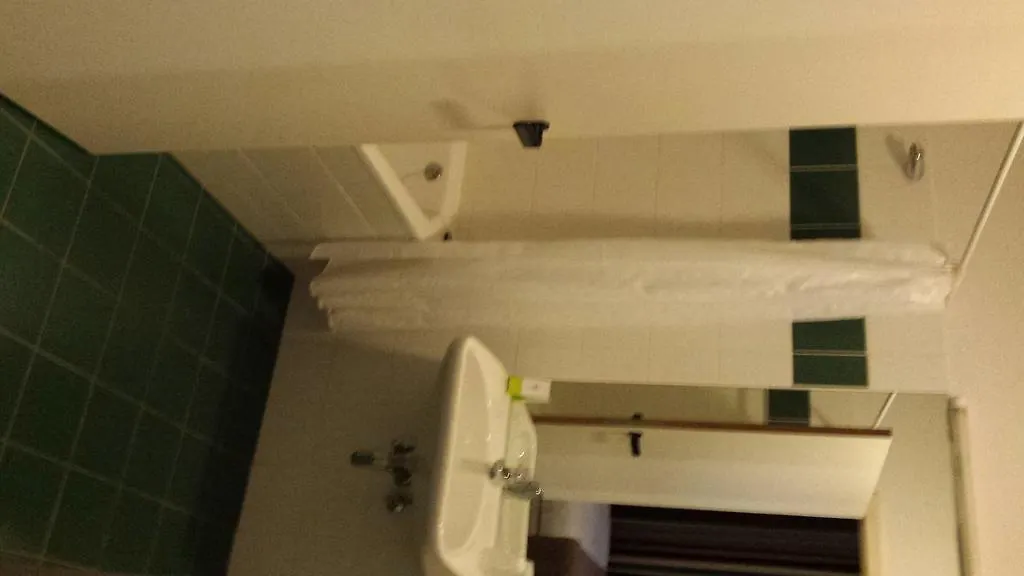 Hobbit Hotel Brussels Airport Zaventem 3*,  Belgien
