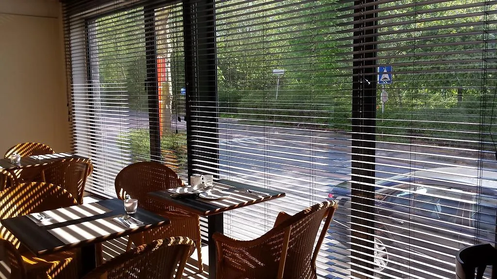 ***  Hobbit Hotel Brussels Airport Zaventem Belgio